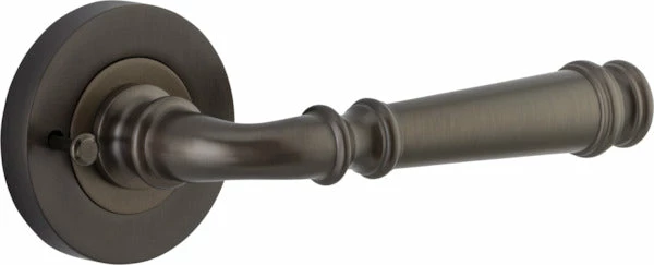 Door Handles & Levers IVER DOOR LEVER VERONA ROUND ROSE BACKPLATE 19 Door Handles & Levers IVER DOOR LEVER VERONA ROUND ROSE BACKPLATE