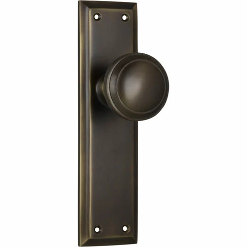 TRADCO MILTON DOOR KNOB ON PLATE 6 TRADCO MILTON DOOR KNOB ON PLATE