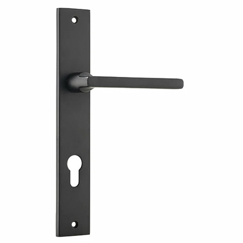 IVER DOOR LEVER BALTIMORE RECTANGULAR BACKPLATE 18 IVER DOOR LEVER BALTIMORE RECTANGULAR BACKPLATE
