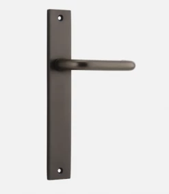 Door Handles & Levers IVER DOOR LEVER OSLO RECTANGULAR BACKPLATE 30 Door Handles & Levers IVER DOOR LEVER OSLO RECTANGULAR BACKPLATE